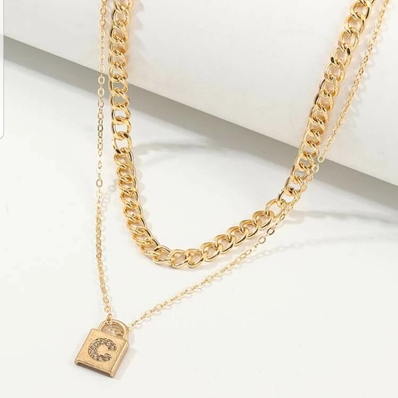 *Charlize* C Lock Layered necklace - Picture 3 of 4